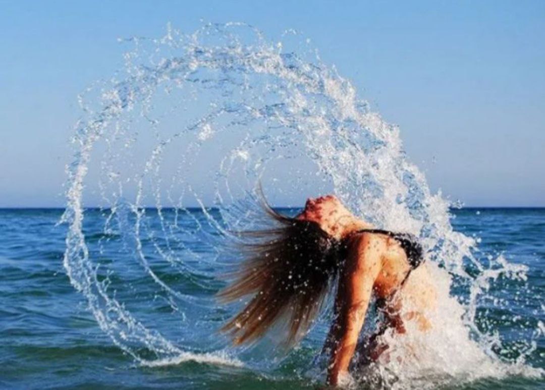 Swimming in the sea for vessels