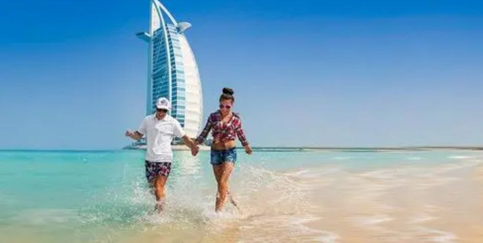 Ծովափնյա հանգիստ ԱՄԷ -ում