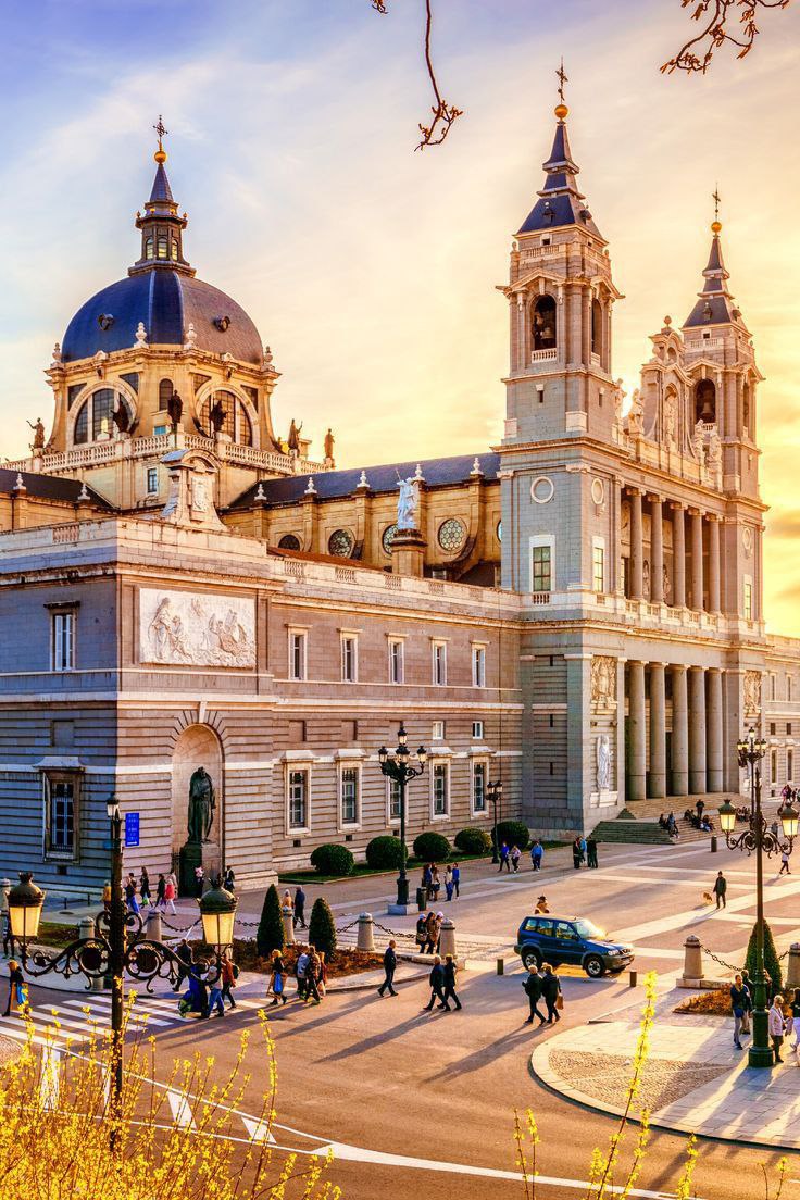 10 sights of Madrid, which Cardade must visit