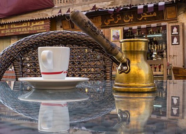 Կատարում,  լայնորեն կիրառվում է թեյ և սուրճ