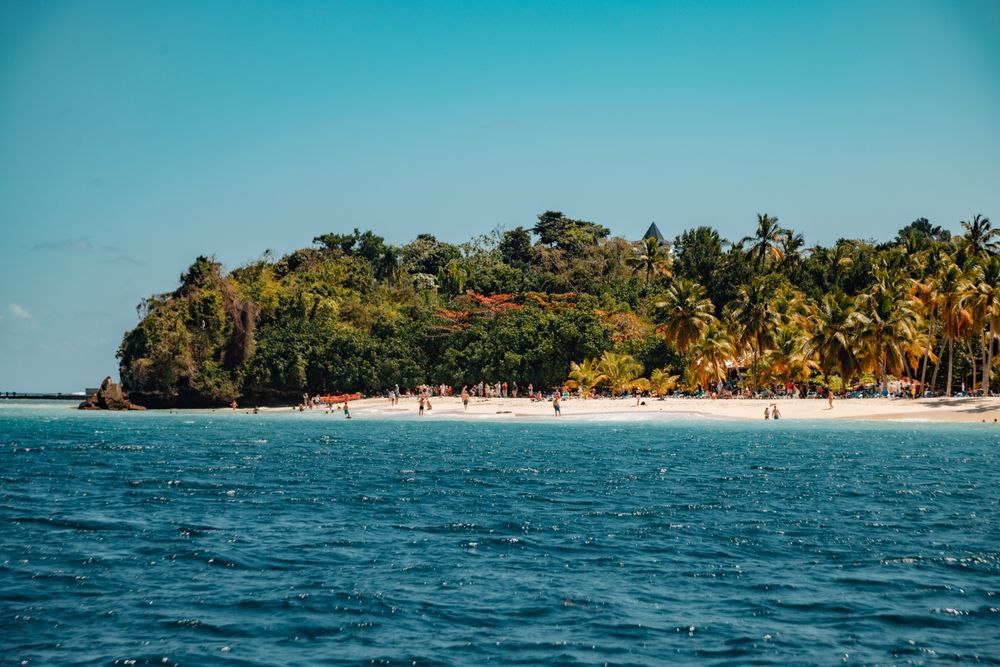  Ինչու՞ գնա, Դոմինիկյան Հանրապետություն